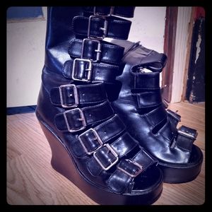 DEMONIA Bravo 66 Wedge Sandal Boots sz 7